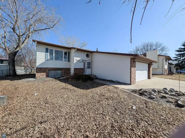 2024 4th Ave E, West Fargo, ND 58078