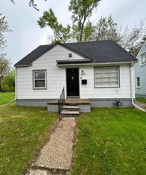 15885 Beaverland St — Photo 1