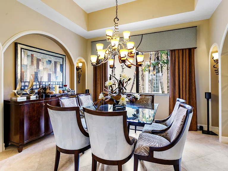 6700 Fox Hollow Dr — Photo 9