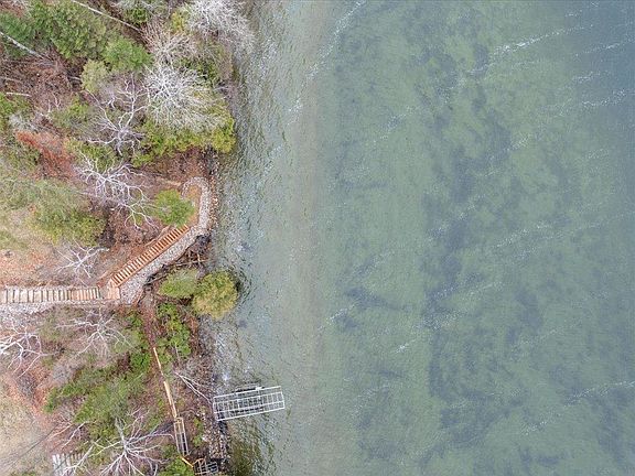 4th image of 33177 Crystal Springs Rd