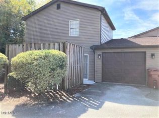 504 Pilgrim Ct APT D, Johnson City, TN 37601