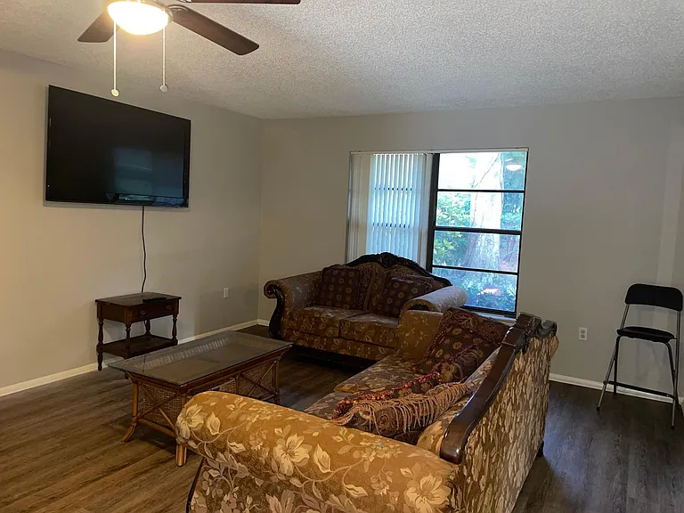 5080 Barrington Cir — Photo 19