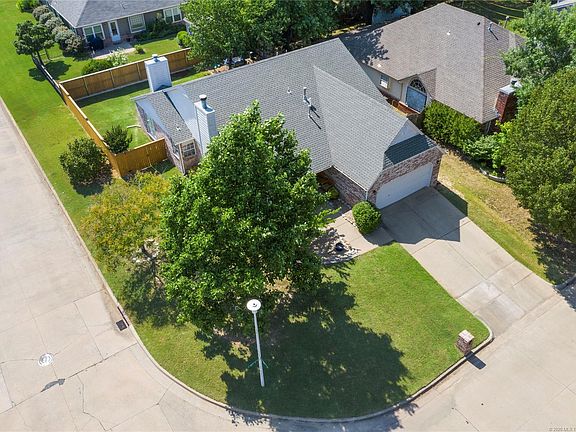 4th image of 8626 S 92nd East Ave