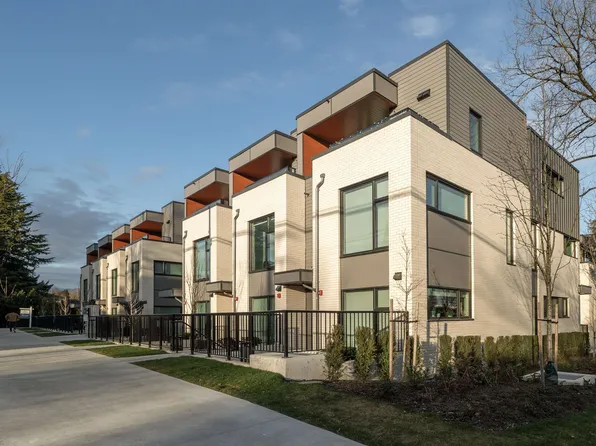 6778 Oak St #15, Vancouver, BC V6P 3Z2