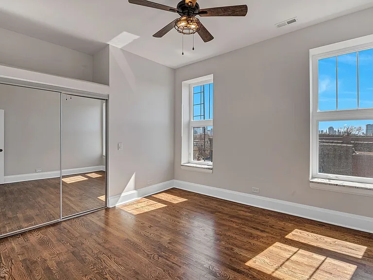 2100 N Halsted — Photo 12
