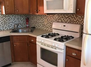 23 Magnolia Ct #3440, Lawrence Township, NJ 08648