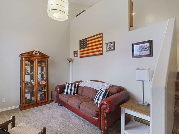 3rd image of 2097 Sweet Corn Dr W