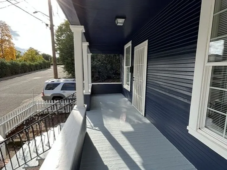1066 Pine St — Photo 4
