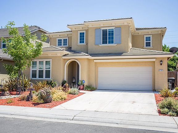 2nd image of 8780 Nakota Way
