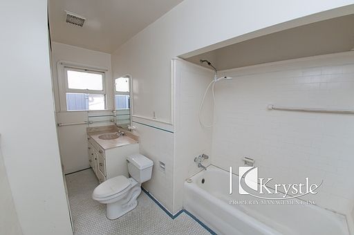 2nd image of 831 6th Ave