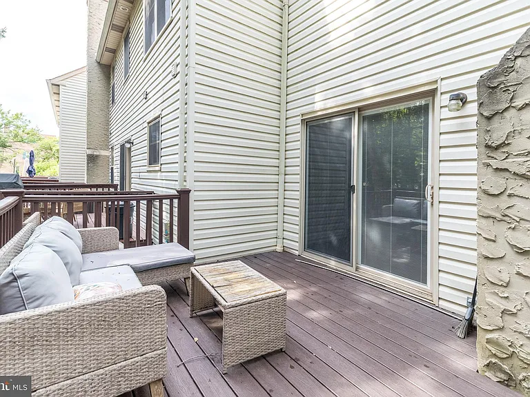 108 Susan Constant Ct #8 — Photo 38