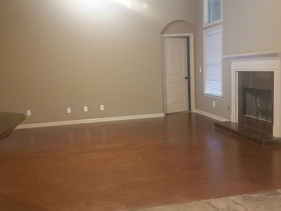 4th image of 10525 Duncannon Trl