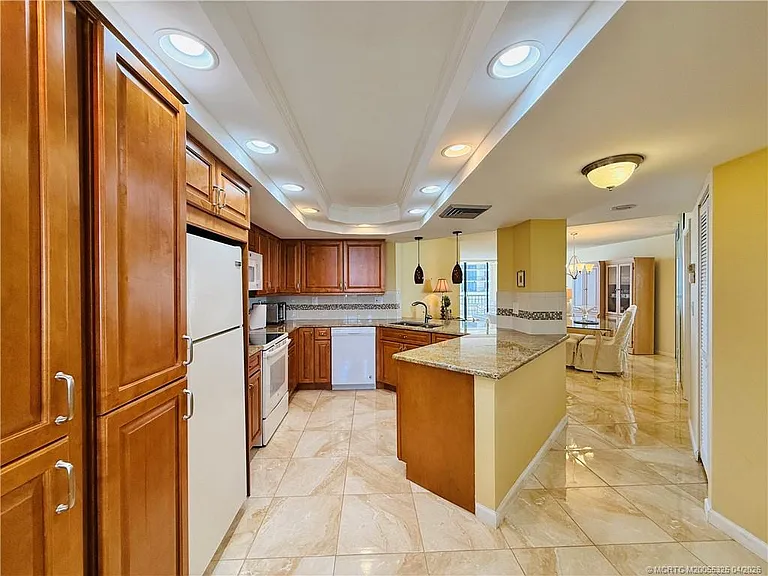 9500 S Ocean Dr #1308 — Photo 10