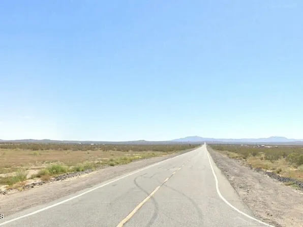 Vic Ave #D8-210, Lancaster, CA 93535