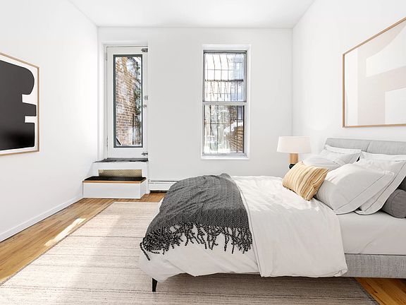5th image of 706 Sackett St APT 1L