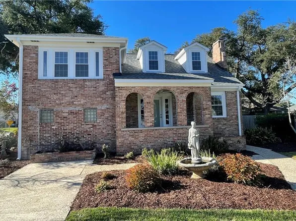 801 Apple St, Norco, LA 70079