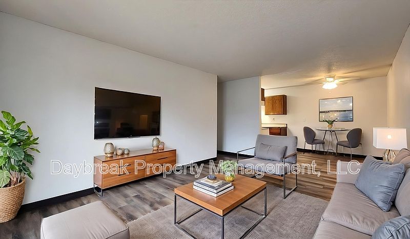 1st image of 2421 20th Ave S #205