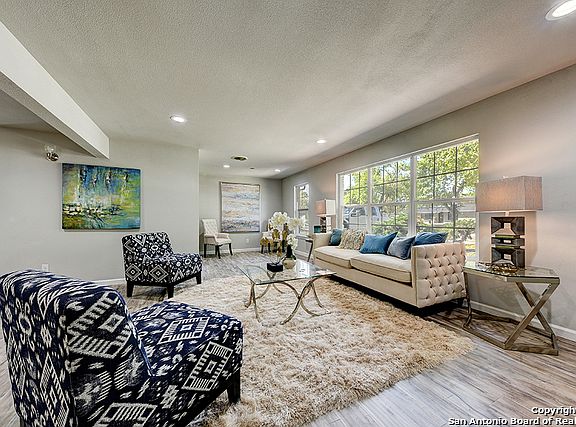 4th image of 338 Sandalwood Ln