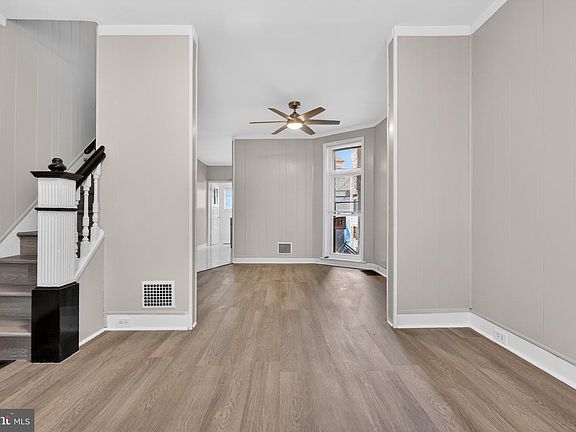 5th image of 438 W Wellens Ave
