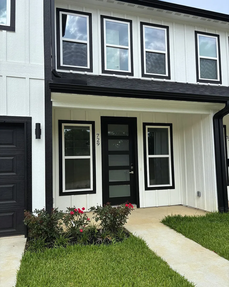 Building Photo - 729 Ebenezer Ln