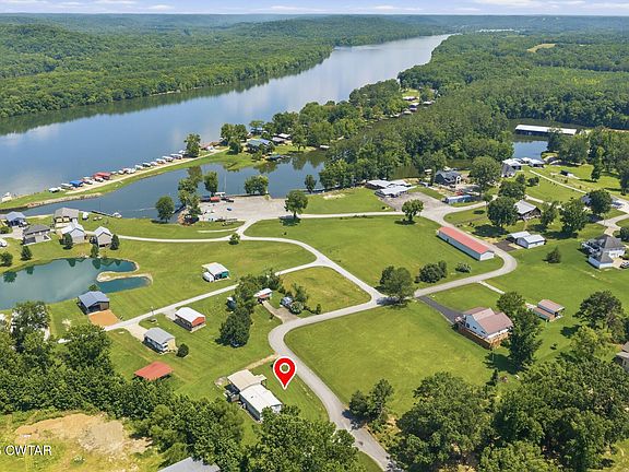 5th image of 869 Riverview Dr
