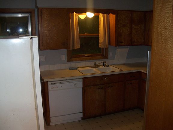 COZY KITCHEN