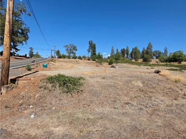 6604 Rocky Ln, Paradise, CA 95969