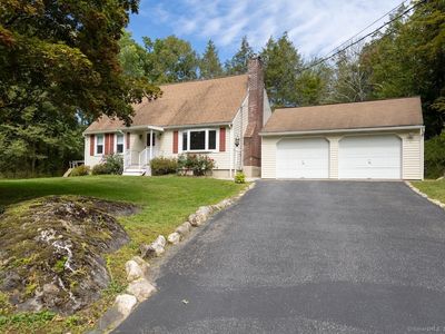 55 Woodland Drive, Lakeville, CT, 06039