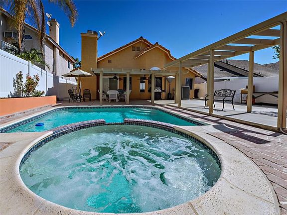 3rd image of 24475 Westhaven Ct