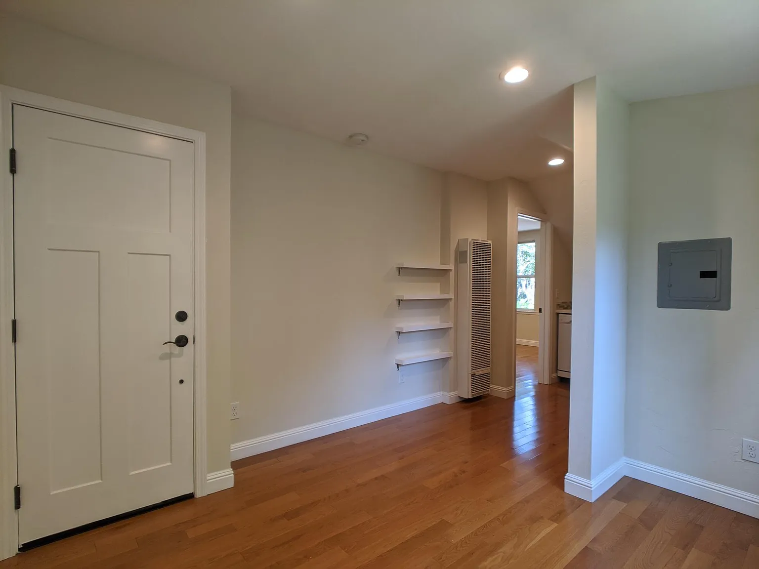 1 bed, 450 sqft, $2,250 — Photo 4
