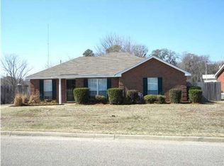 901 Eastern Oaks Dr, Montgomery, AL 36117