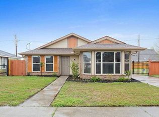2720 Earl Dr, Meraux, LA 70075
