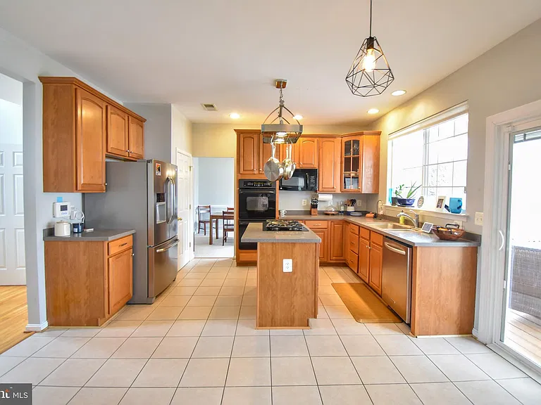 29670 Old Creek Ln — Photo 8