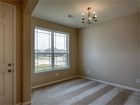 4th image of 2307 Corry Crest Cir