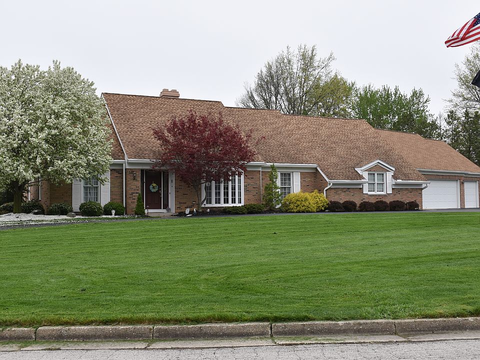 90 Harvest Ln