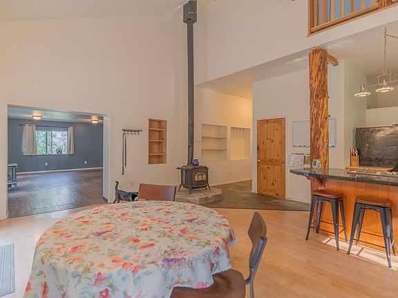 5th image of 3635 Isberg Rd