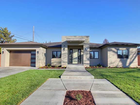 2nd image of 1474 El Tejon Way