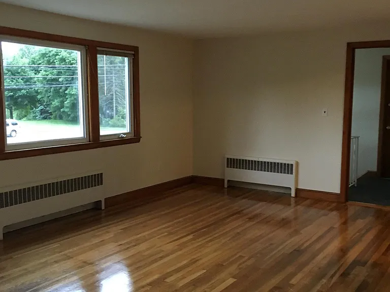 239 Main St — Photo 6