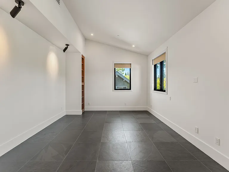 1428 Allyn Ave — Photo 21