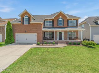 2530 Sparkling Star Ln, Knoxville, TN 37931