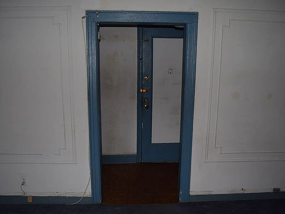 3rd image of 43-33 46th St APT D10