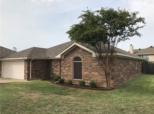 1950 Sword Fish Dr, Mansfield, TX 76063