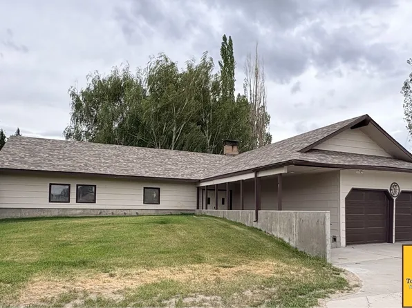 19 Burma Rd, Riverton, WY 82501