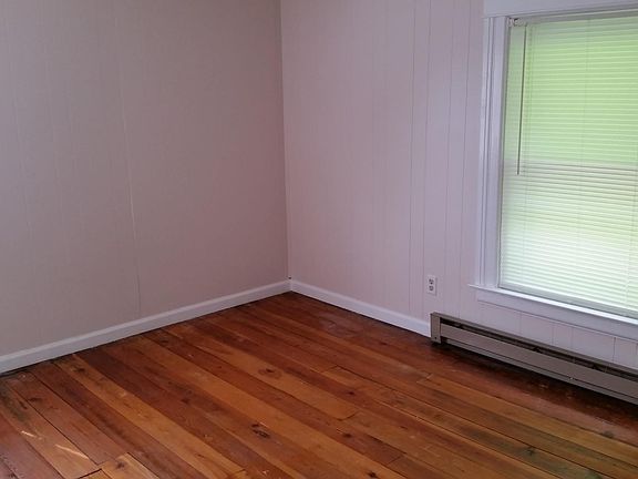 4th image of 311 Franklin St
