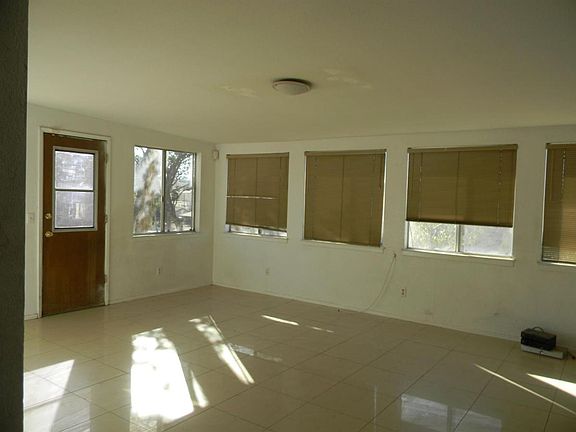 3rd image of 7414 Chase Ave
