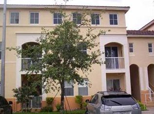 150 Jacaranda Dr APT 203, Plantation, FL 33324