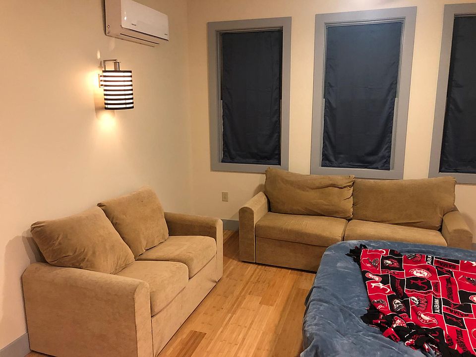 2nd image of 24 Washington St APT 5