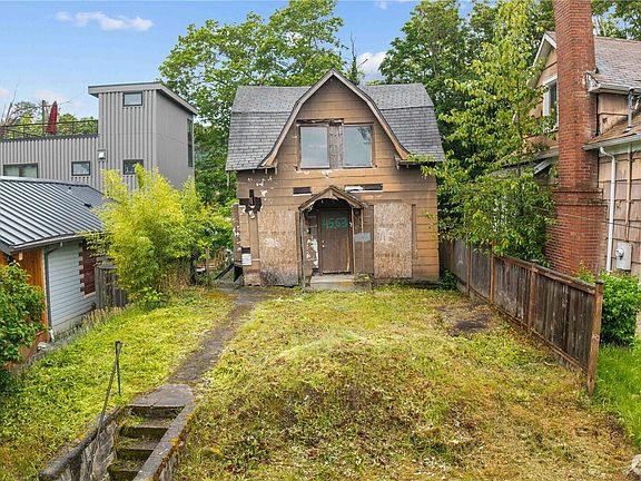 4th image of 4563 33rd Avenue S