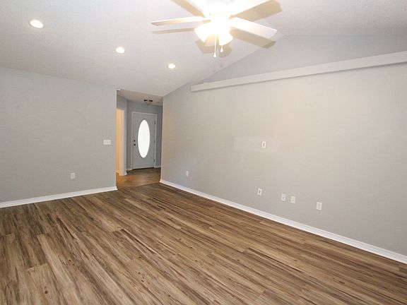5th image of 5323 Cox Rd