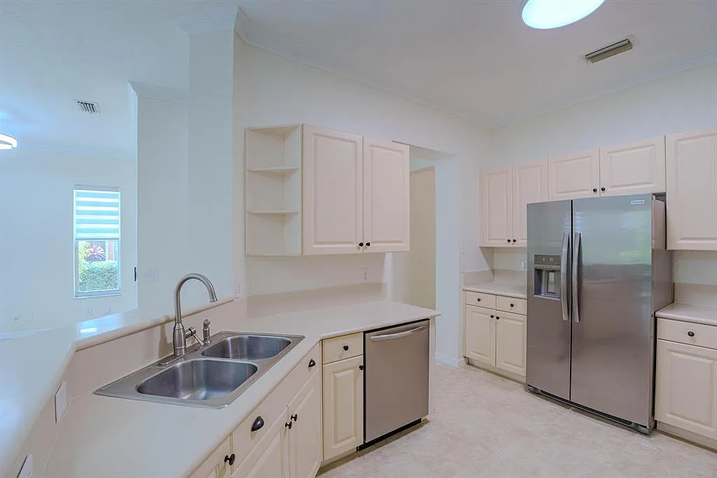3 bed, 1532 sqft, $3,350 — Photo 1